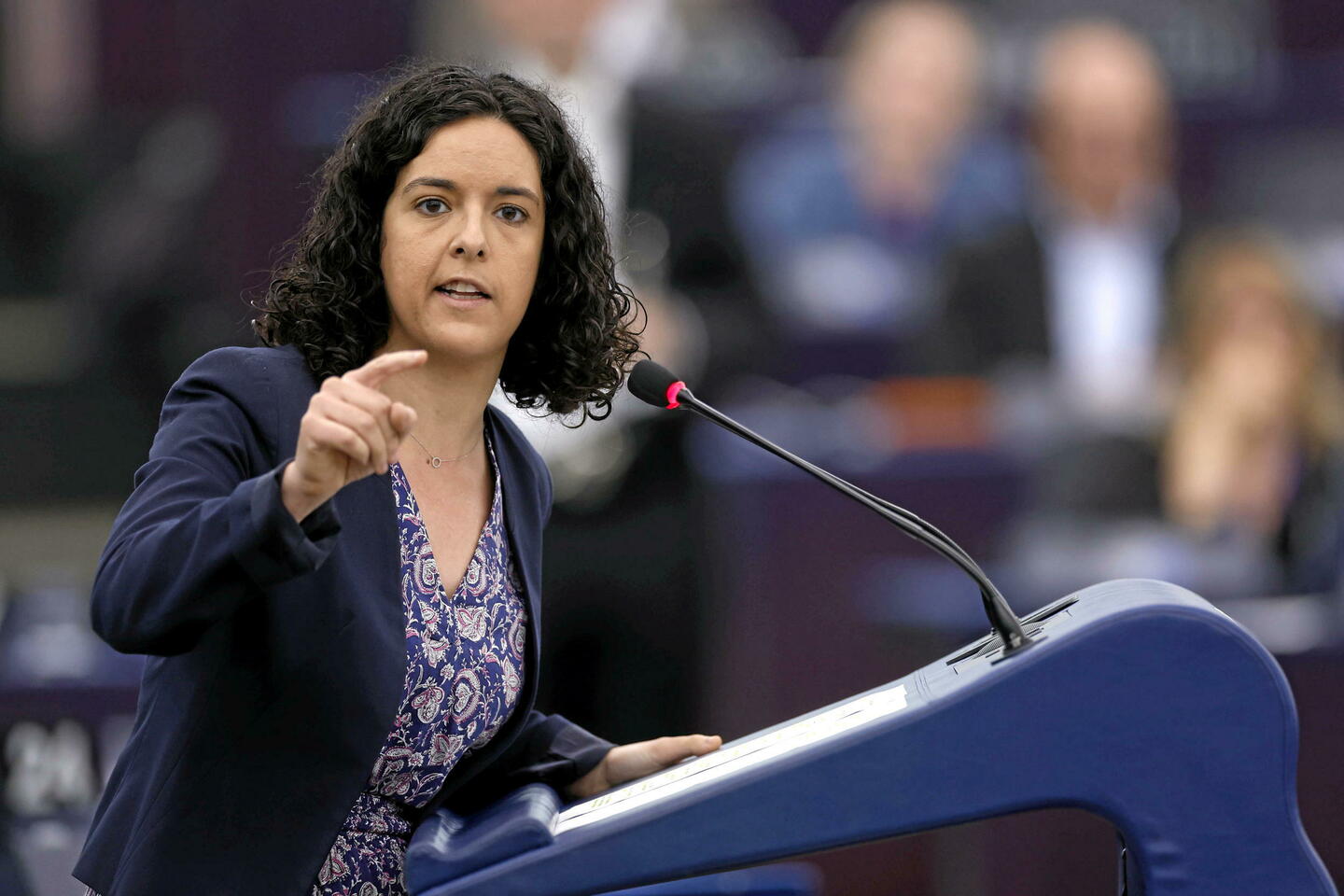 et maintenant, LFI veut censurer la Commission européenne