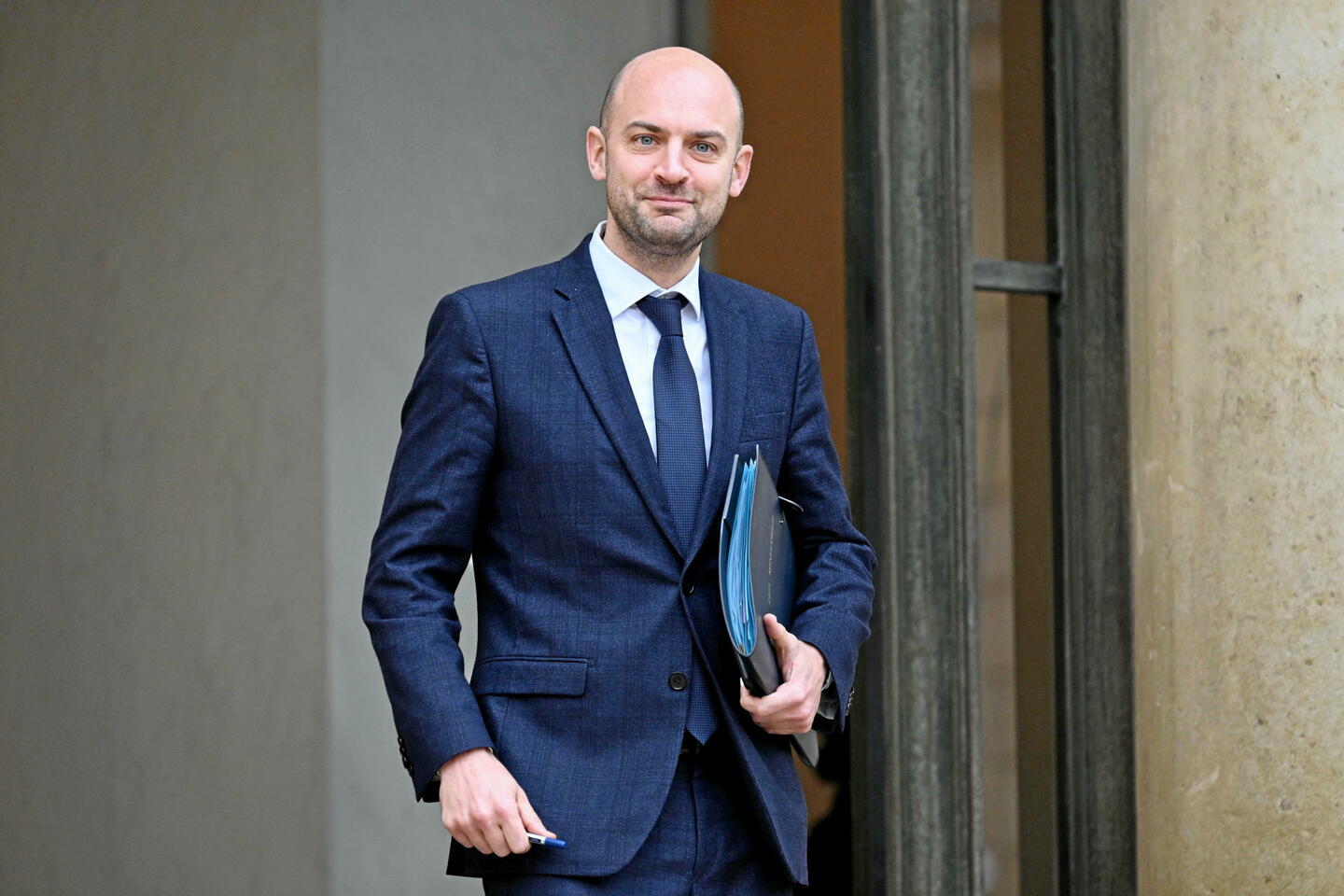 La France s’apprête à rouvrir son ambassade en Syrie